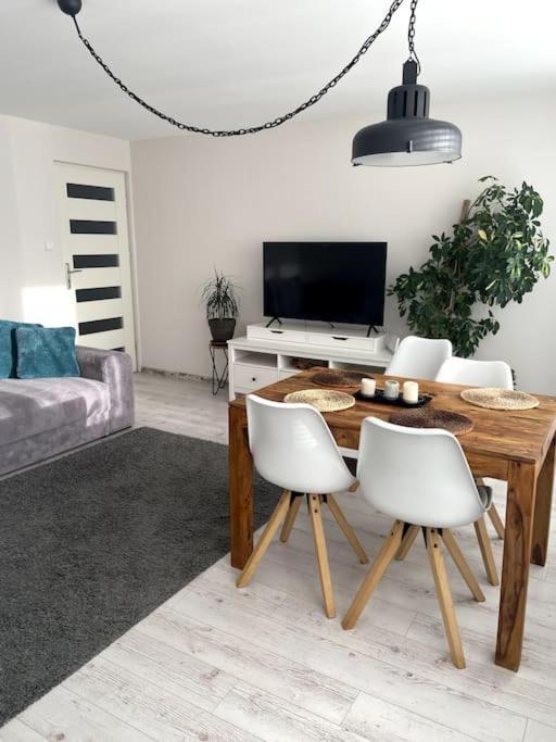 San Riverbank Apartment *